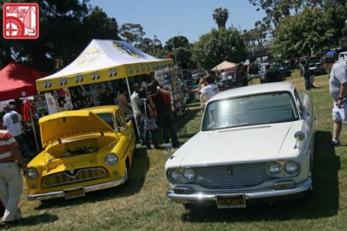 Photo of a 1965-1967 Toyota Crown in Lily White (paint color code T403)