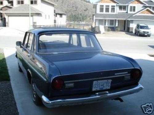 Photo of a 1965-1967 Toyota Crown in River Blue (paint color code T431)