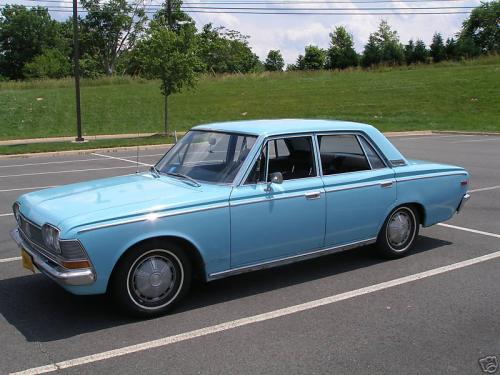 Photo of a 1968-1971 Toyota Crown in Horizontal Blue (paint color code T1208)