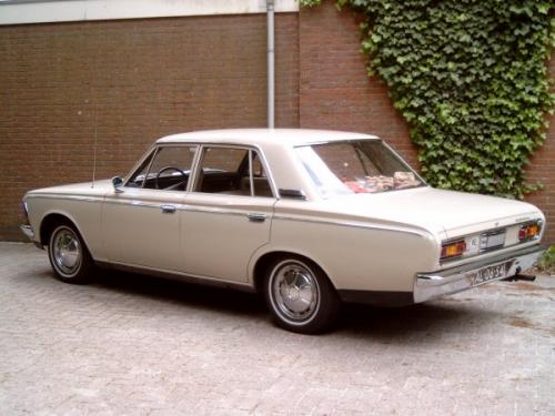 Photo of a 1968-1971 Toyota Crown in Pluto Beige (paint color code T1352)