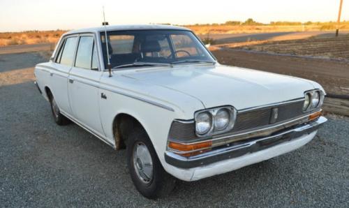 Photo of a 1968-1971 Toyota Crown in Usse White (paint color code T1427)