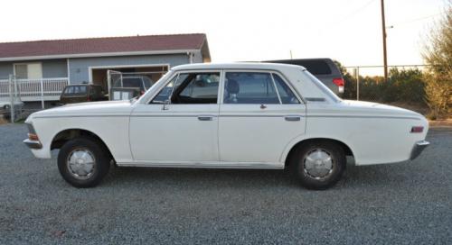 Photo of a 1968-1971 Toyota Crown in Usse White (paint color code T1427)