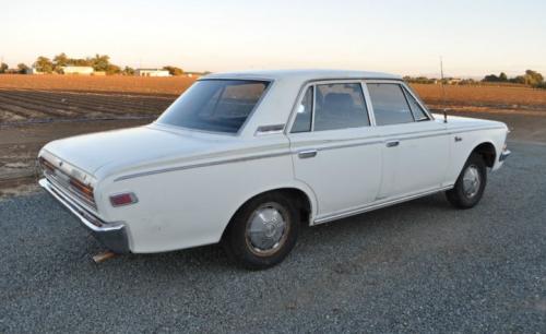 Photo of a 1968-1971 Toyota Crown in Usse White (paint color code T1427)