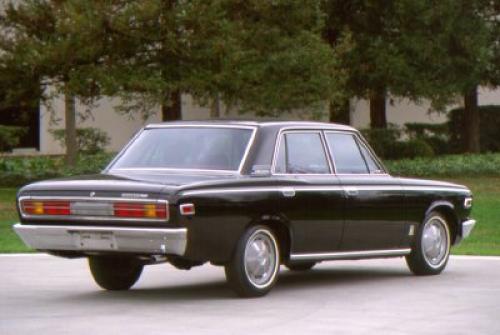 Photo of a 1968-1971 Toyota Crown in Black (paint color code T26)