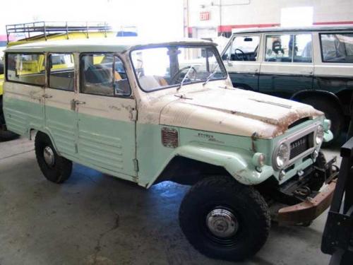 Photo of a 1970 Toyota Land Cruiser in Spring Green (paint color code T1028)