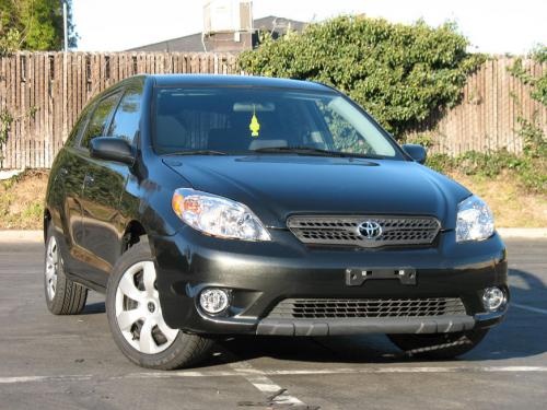 Photo of a 2005-2006 Toyota Matrix in Shadow Mica (paint color code 1F4)