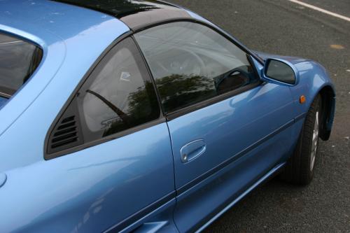 Photo of a 1993 Toyota MR2 in Blue Metallic (paint color code 8J2)