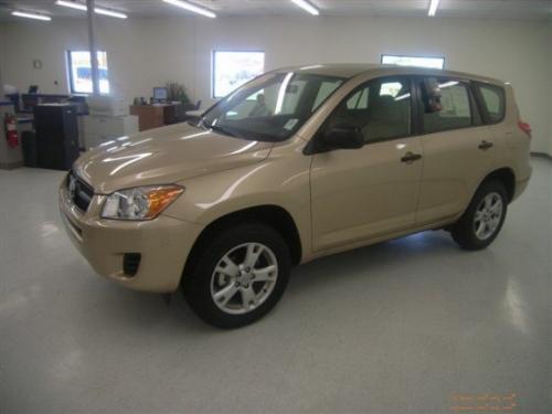 Photo of a 2009-2012 Toyota RAV4 in Sandy Beach Metallic (paint color code 4T8)