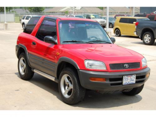 Photo of a 1996-1997 Toyota RAV4 in Bright Red (paint color code 3E6)