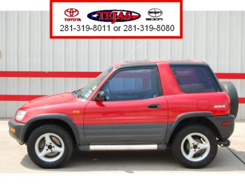 Photo of a 1996-1997 Toyota RAV4 in Bright Red (paint color code 3E6)