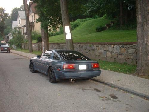 Photo of a 1986.5 Toyota Supra in Medium Blue Metallic (paint color code 8D4)