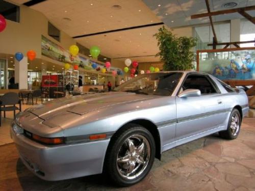 Photo of a 1989-1990 Toyota Supra in Ice Blue Pearl (paint color code 8G2)