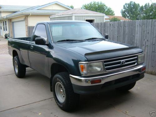 Photo of a 1993-1996 Toyota T100 in Evergreen Pearl (paint color code 27X)