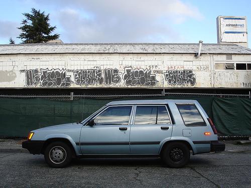 Photo of a 1984-1985 Toyota Tercel in Light Blue Metallic (paint color code 2R8)