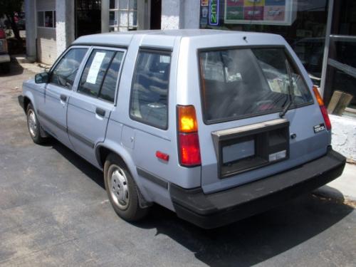 Photo of a 1986 Toyota Tercel in Light Blue Metallic (paint color code 8C7)