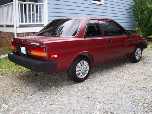 Photo of a 1987-1988 Toyota Tercel in Wine Metallic (paint color code 3G9)