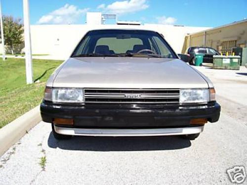 Photo of a 1987-1988 Toyota Tercel in Beige Metallic (paint color code 4G8)