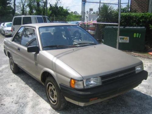 Photo of a 1987-1988 Toyota Tercel in Beige Metallic (paint color code 4G8)