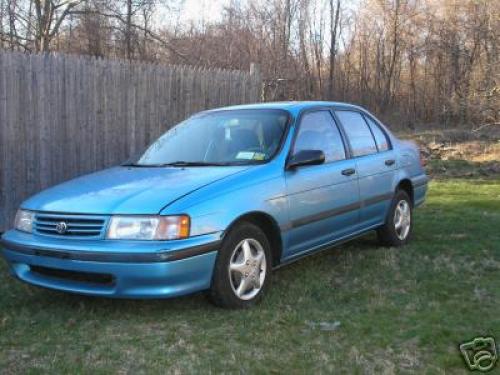 Photo of a 1991-1994 Toyota Tercel in Blue Metallic (paint color code 8J2)