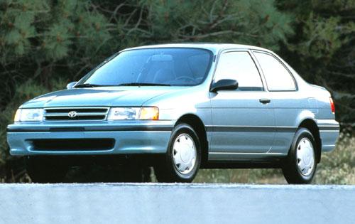 Photo of a 1991-1994 Toyota Tercel in Blue Metallic (paint color code 8J2)