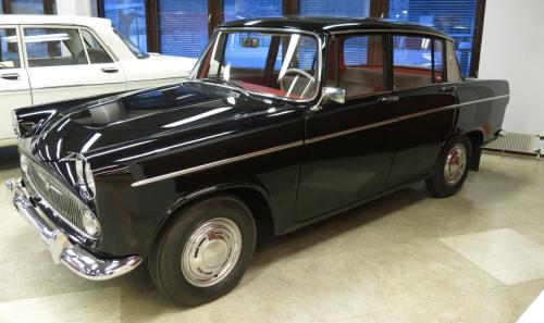 Photo of a 1960-1965 Toyota Tiara in Black (paint color code T26)