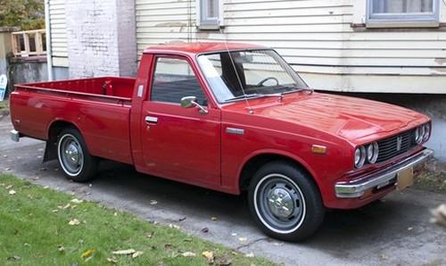 Photo of a 1974-1978 Toyota Truck in Red (paint color code 336)