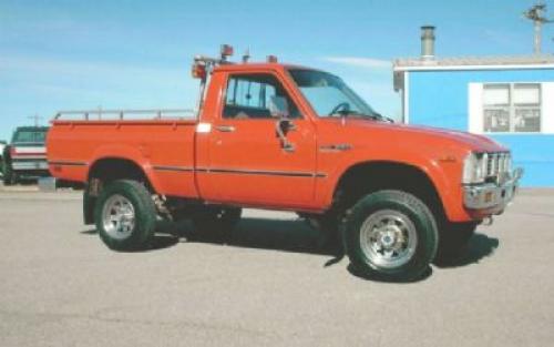 Photo of a 1979-1980 Toyota Truck in Red (paint color code 336)