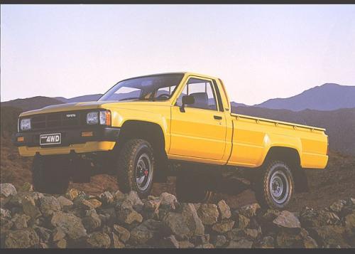 Photo of a 1984 Toyota Truck in Yellow (paint color code 558)