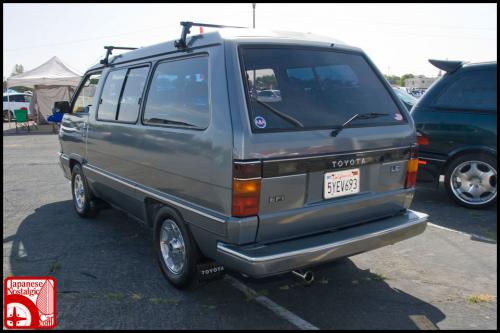 Photo of a 1989 Toyota Van in Gray Metallic (paint color code 168)