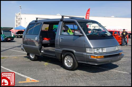 Photo of a 1989 Toyota Van in Gray Metallic (paint color code 168)